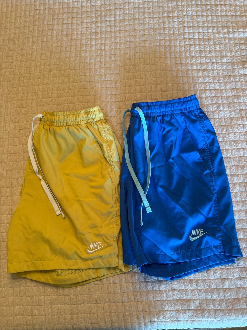 Nike Yellow and Blue Men’s Medium Lined Athletic Shorts - 2 Pack